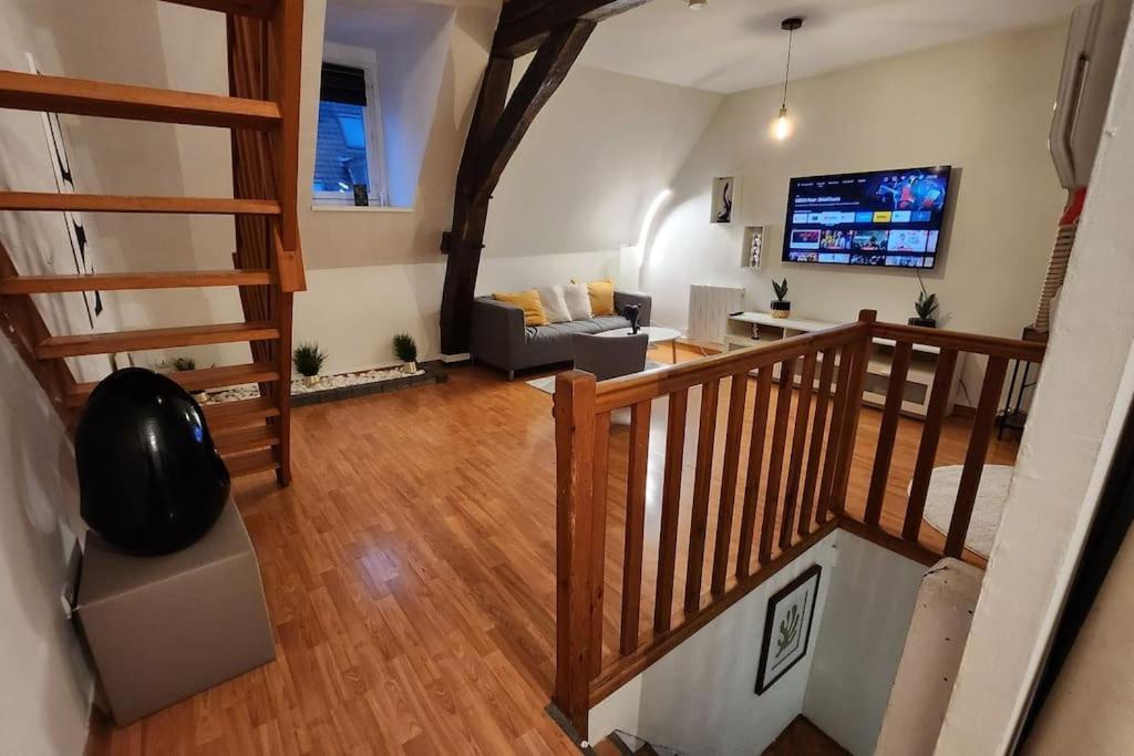 Апартаменты Grand Duplex Du Beffroi Дуэ Экстерьер фото